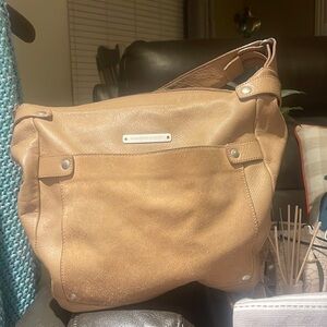 Mandarina Duck in light cream genuine leather with a short strap